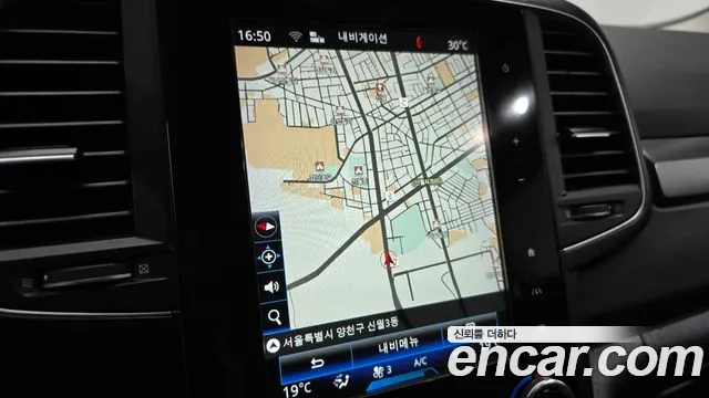 Renault-KoreaSamsung QM6 Новый QM6 2.0 GDe LE Signature 2WD — Фото автомобиля 13