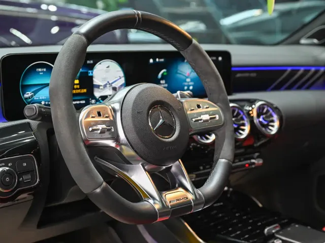 Mercedes-Benz CLA-Class AMG — Фото автомобиля 12