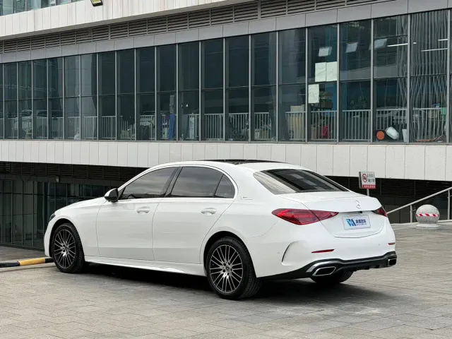 Mercedes-Benz C-Class — Фото автомобиля 5