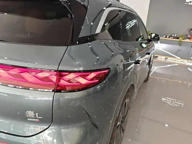 BYD Tang L — Фото автомобиля 7