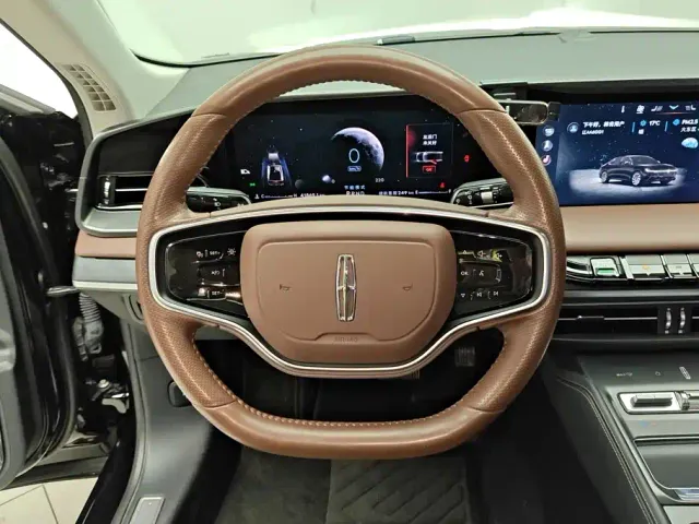 Lincoln Z — Фото автомобиля 15