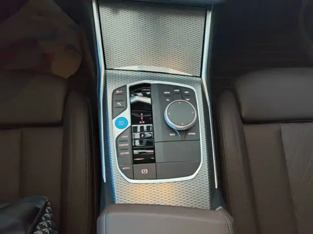 BMW i3 — Фото автомобиля 13