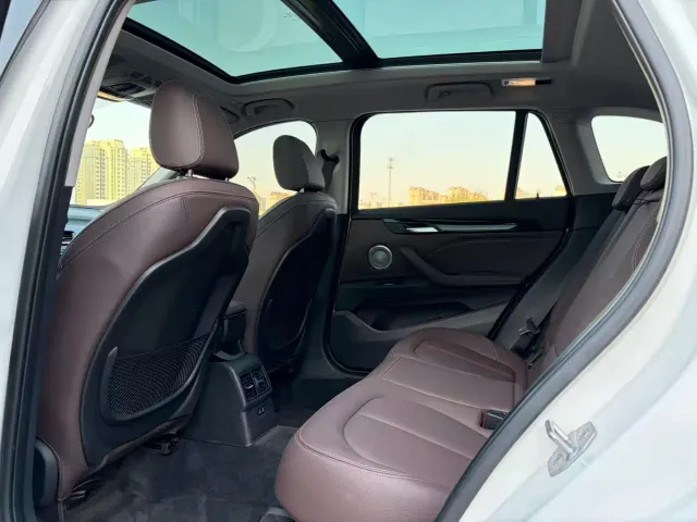 BMW X1 — Фото автомобиля 5