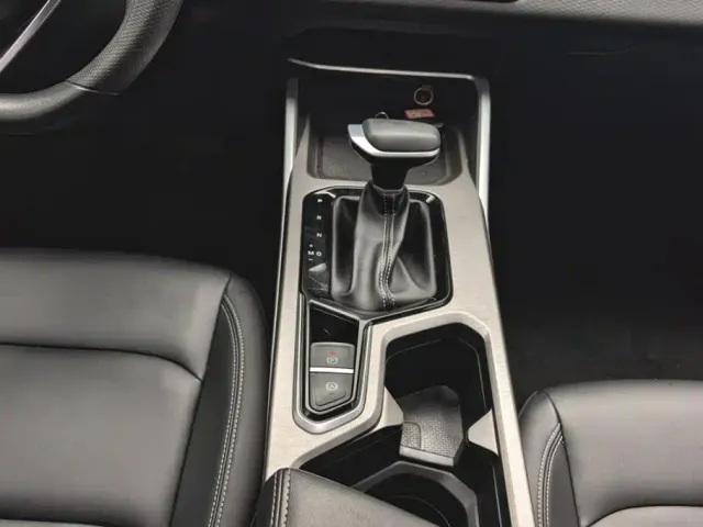 Geely Emgrand — Фото автомобиля 16