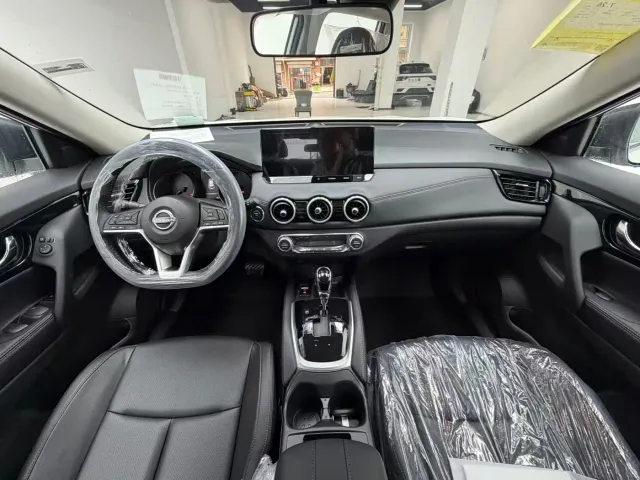 Nissan X-Trail — Фото автомобиля 15