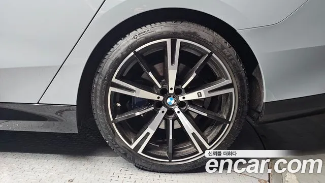 BMW 5-Series 5 серия (G60) 530i xDrive M Sport — Фото автомобиля 5