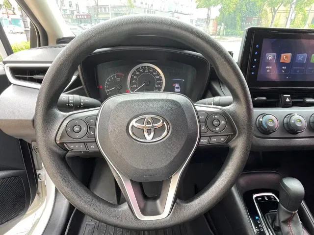 Toyota Corolla — Фото автомобиля 9