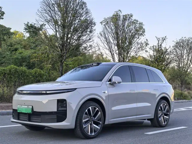 Фотография автомобиля — Li Auto L6