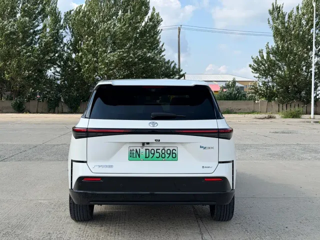 Toyota BoZhi 3X — Фото автомобиля 5