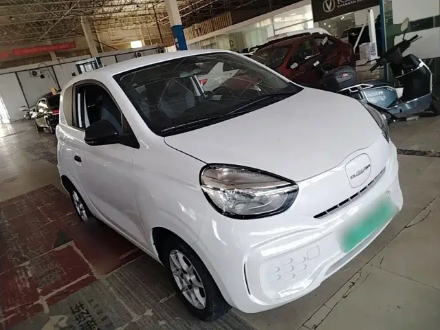 Roewe Clever — Фото автомобиля 3