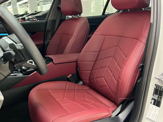 BMW 5 Series — Фото автомобиля 9