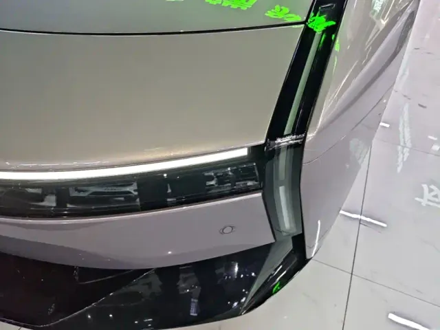 Xpeng P7 — Фото автомобиля 23