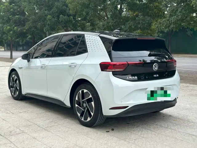 Volkswagen ID.3 — Фото автомобиля 7