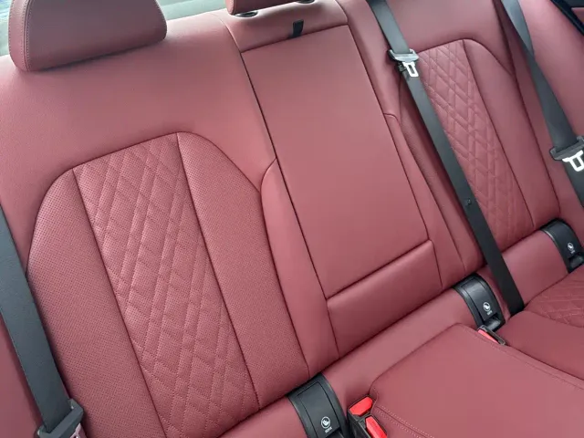 BMW 3 Series — Фото автомобиля 7