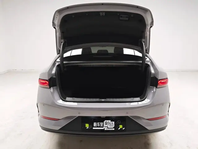 BYD Qin PLUS — Фото автомобиля 10
