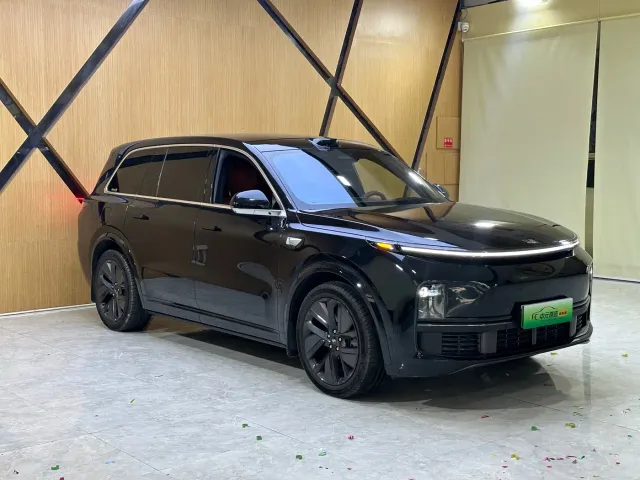 Li Auto L9 — Фото автомобиля 3