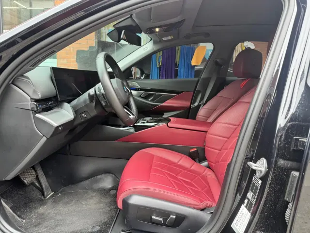 BMW 5 Series — Фото автомобиля 8