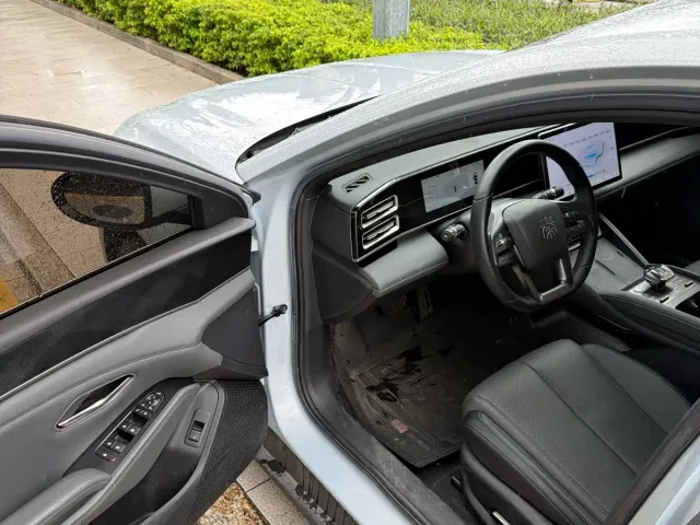 BYD Qin L — Фото автомобиля 3