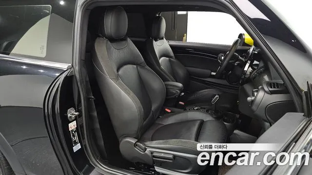 MINI Cooper Cooper Electric — Фото автомобиля 11