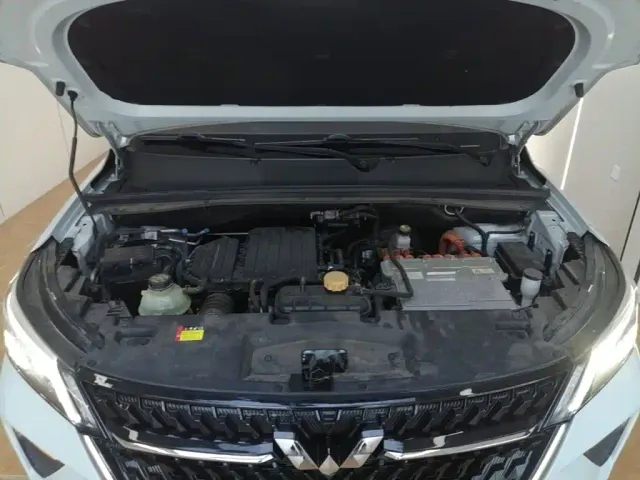 Wuling Asta — Фото автомобиля 19