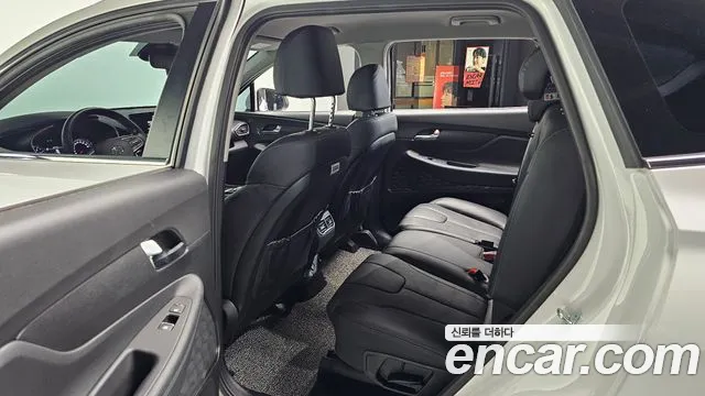 Hyundai Santafe Новый Santa Fe Бензин 2.5T 2WD — Фото автомобиля 25