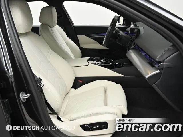 BMW 5-Series — Фото автомобиля 10