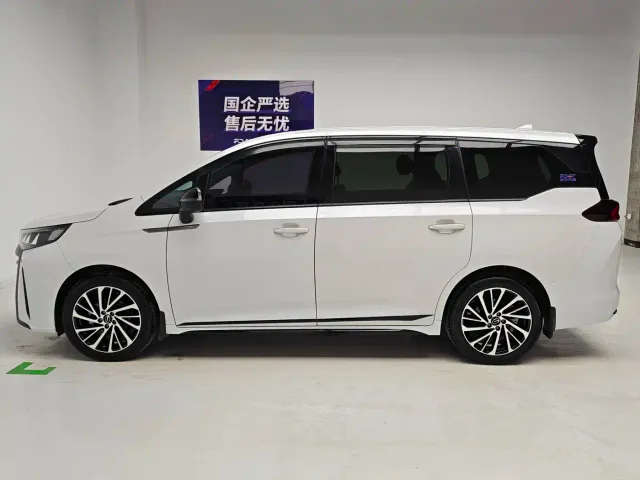 GAC Trumpchi M6 — Фото автомобиля 9