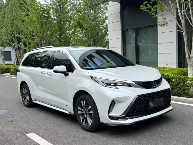 Toyota Granvia — Фото автомобиля 3
