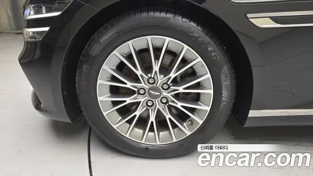 Genesis G80 Бензин 2.5 турбо AWD — Фото автомобиля 5