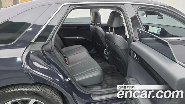 Hyundai Grandeur GN7 — Фото автомобиля 11