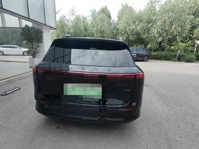 Xpeng G9 — Фото автомобиля 3
