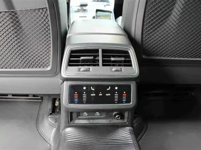 Audi A7L — Фото автомобиля 14