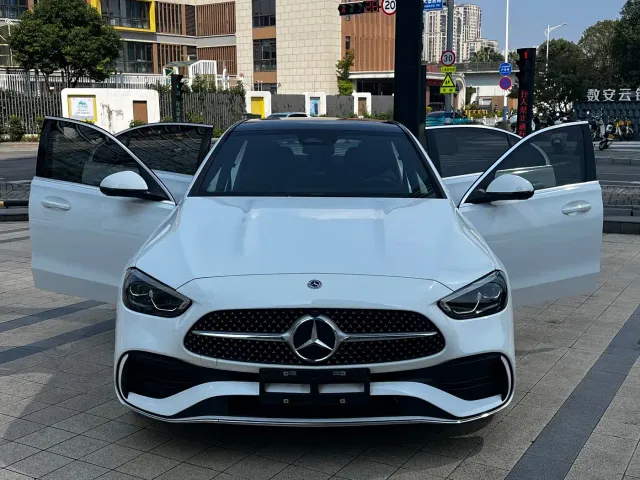 Mercedes-Benz C-Class — Фото автомобиля 12