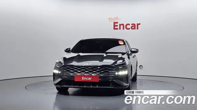 Kia K8 Signature — Фото автомобиля 3
