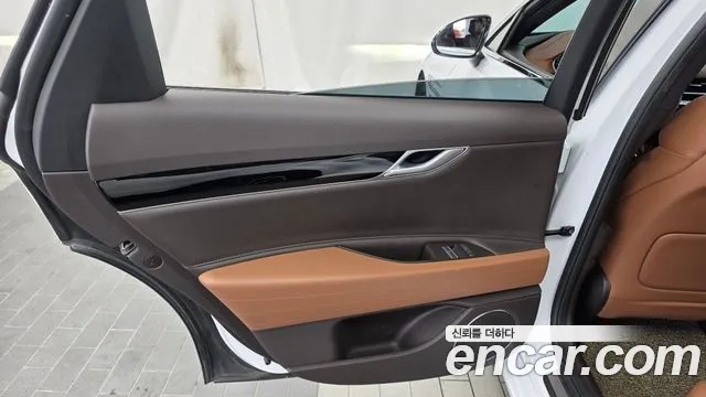 Genesis G80 Бензин 2.5 турбо AWD — Фото автомобиля 21