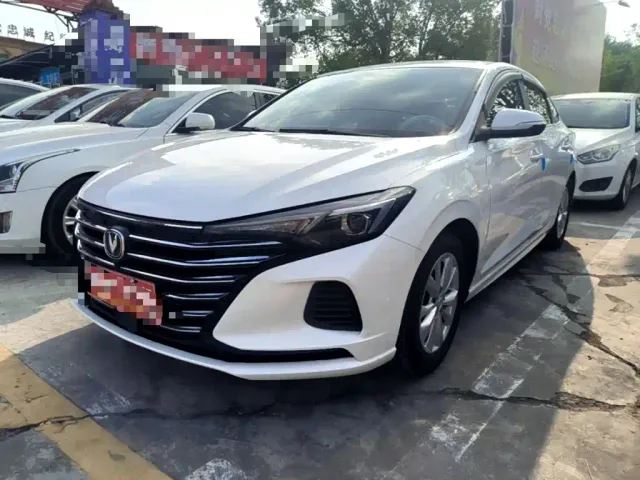 Фотография автомобиля — Changan Eado