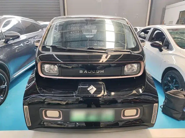 Baojun KiWi EV — Фото автомобиля 2