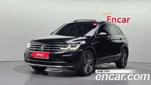 Фотография автомобиля — Volkswagen Tiguan