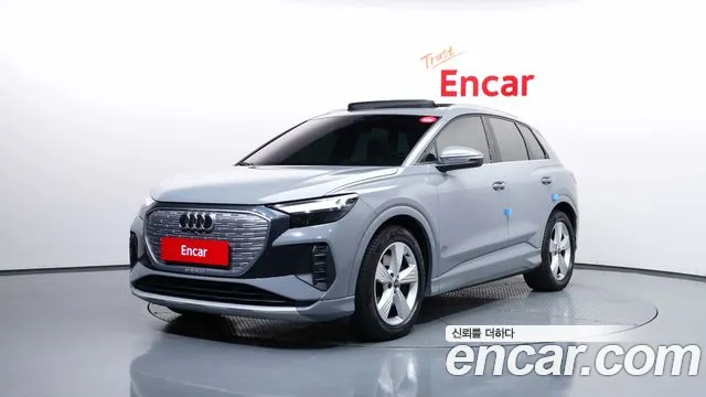 Фотография автомобиля — Audi Q4 e-tron F4