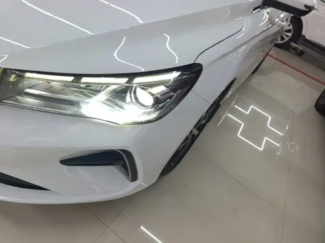 Geely Emgrand — Фото автомобиля 17