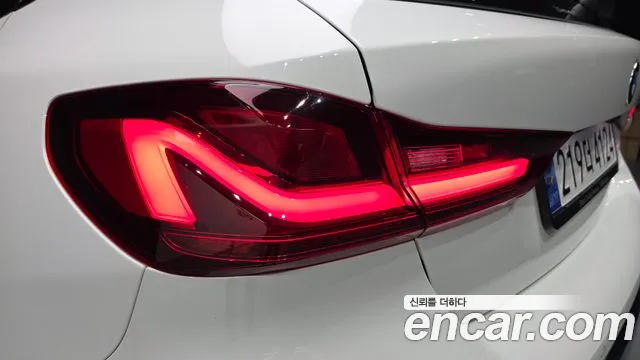 BMW 1 Series F40 — Фото автомобиля 22