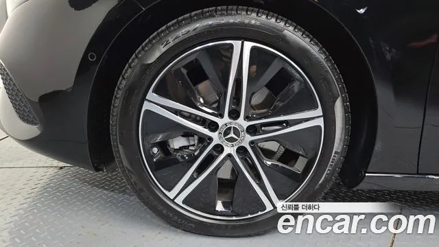 Mercedes-Benz A-Class W177 — Фото автомобиля 5