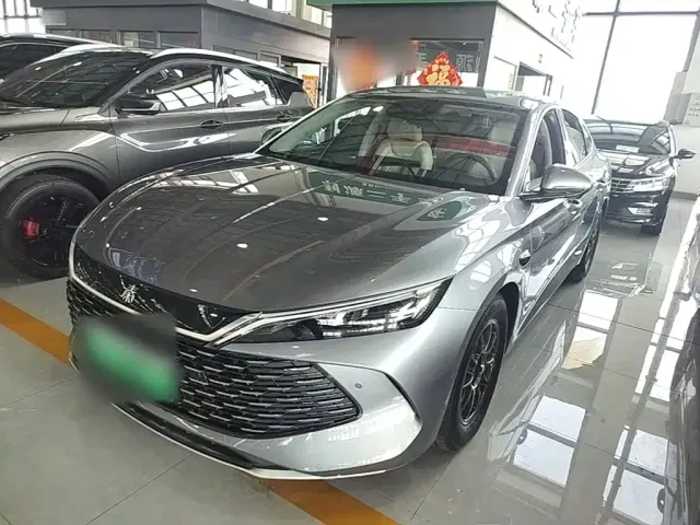 Фотография автомобиля — BYD Qin L