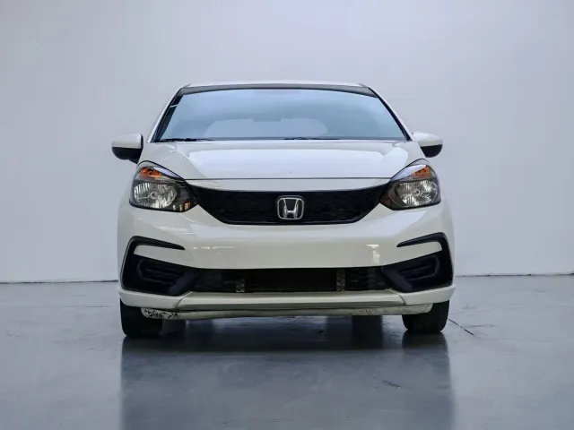 Honda Fit — Фото автомобиля 2