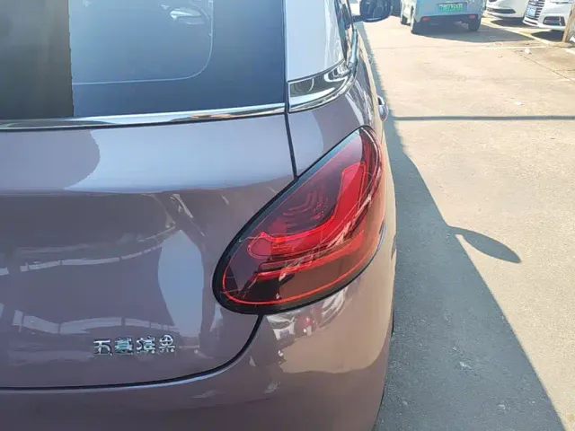 Wuling Bingo — Фото автомобиля 7