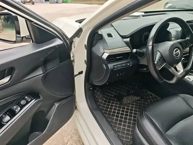 Nissan Teana — Фото автомобиля 17