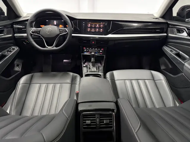 Volkswagen Passat — Фото автомобиля 11