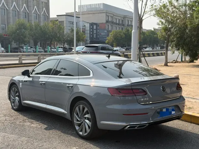 Volkswagen FAW-Volkswagen CC 2021 380TSI Eye-catching Edition — Фото автомобиля 4
