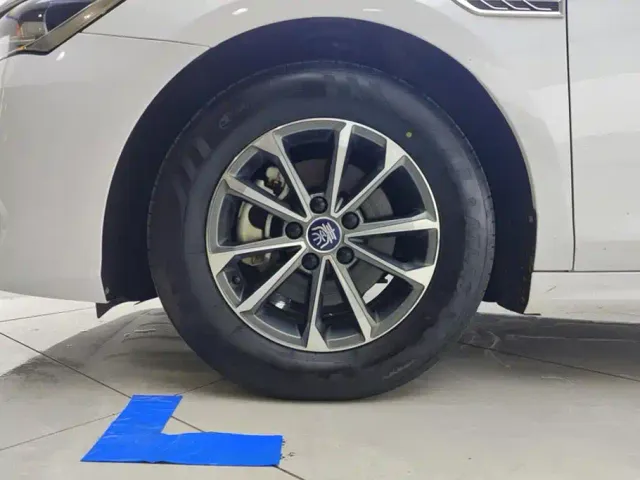 BYD Qin PLUS — Фото автомобиля 6