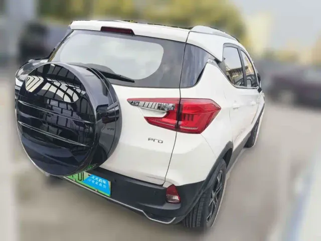 BYD Yuan Pro — Фото автомобиля 2